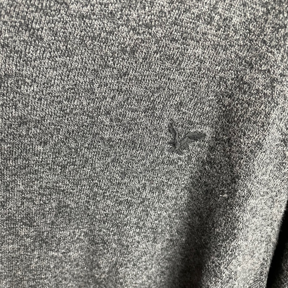 AE Classic Fit V-Neck Sweater Size XXL - Picture 2 of 8